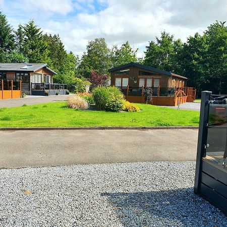 Grand Eagles Luxury Lodge, Auchterarder Perth Exterior photo